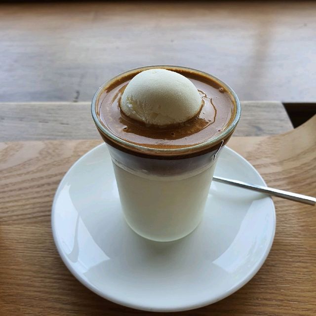 돌아서면 생각나는 아포가토가 있는 곳 돌아서면 생각나는 아포가토가 있는 곳