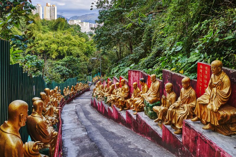 Ten Thousand Buddhas Monastery