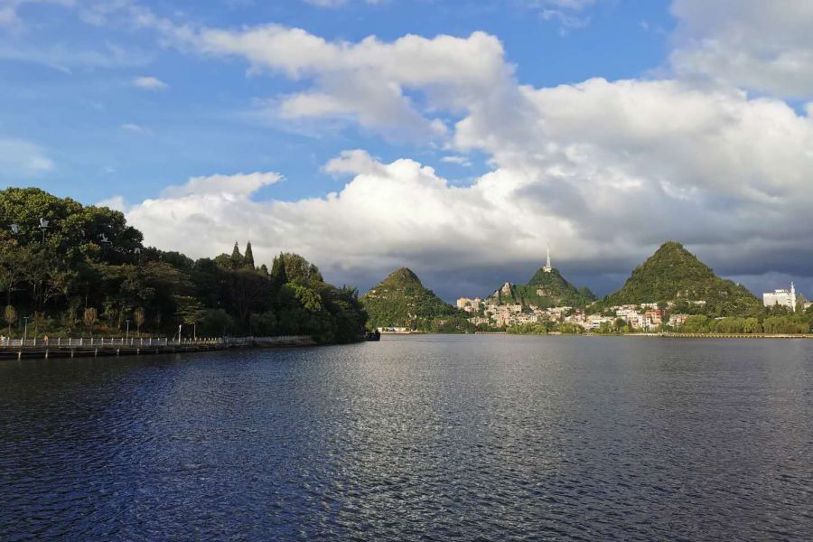虹山湖公園
