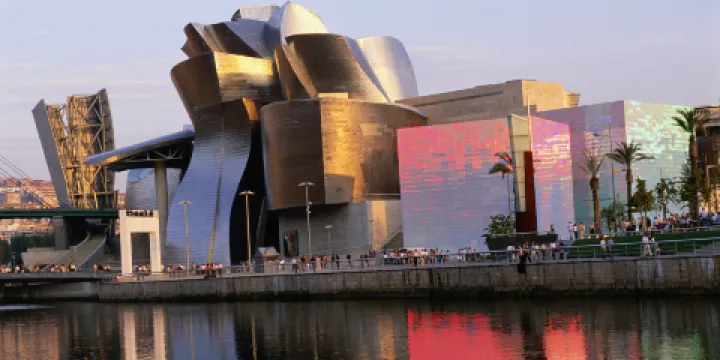 畢爾巴鄂美術館