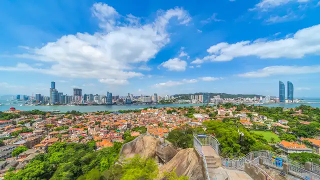 日光岩附近的飯店