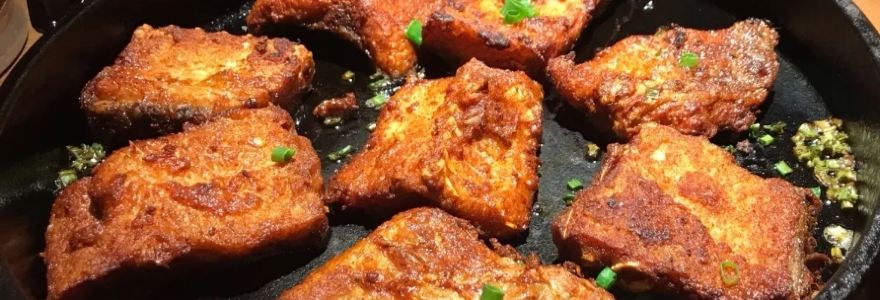 LAO CUN CHANG SI MU CAI JI DE HAI XIANG DIAN