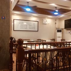 YAU KEE User Photo
