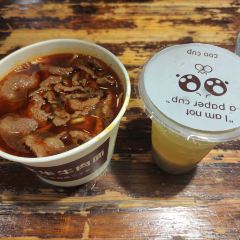 王氏华华牛肉面(雪松路店) User Photo