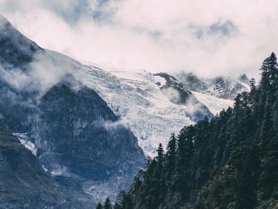 Mingyong Glacier