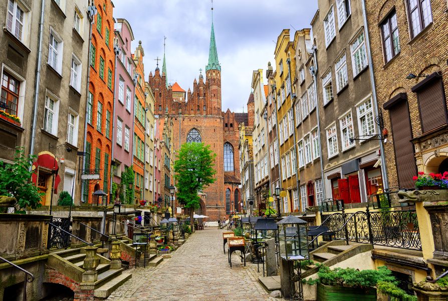 Leeds to Gdansk Flights