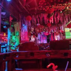 THE OLD WOOD BAR 여행 사진