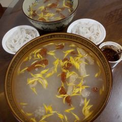 老革火烧房子·菊花过桥米线(文萃路店) User Photo