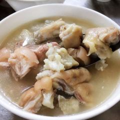 Pigs' Knuckles Lin Original-Flavored 여행 사진