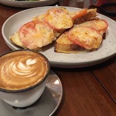 Cora's Breakfast & Lunch User Photo