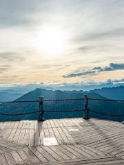 Mountain Top Landscape Platform