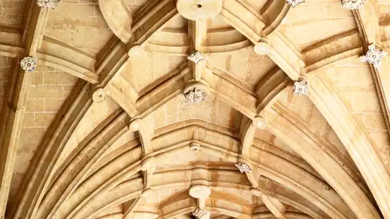 บัตรลิสบอน (บัตรผ่านเข้าเมือง + อารามเฆโรนิมอส + ปราสาทเซาจอร์จ และสถานที่ท่องเที่ยวอื่นๆ อีก 51 แห่ง)