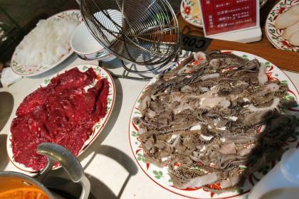 老朴韩食冷面馆(白丁香路店)