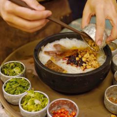 浩海火燒雲傣家菜(新天地店) User Photo