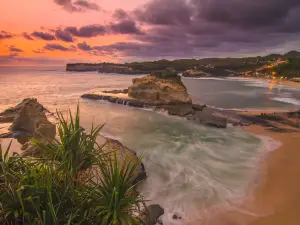 Klayar Beach