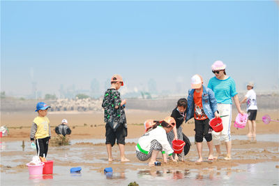 Beach Treasure Hunting in Rizhao