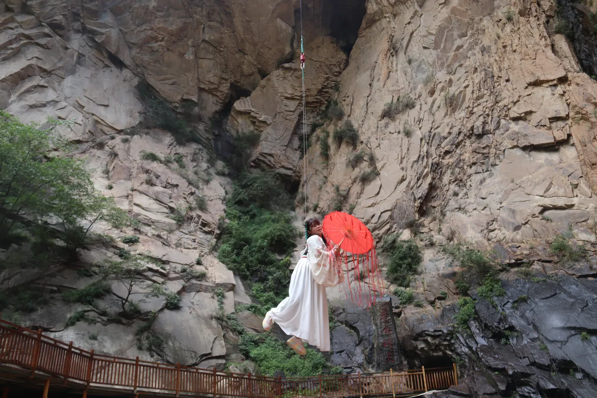 5_Pearl Waterfall of Qingliang Valley