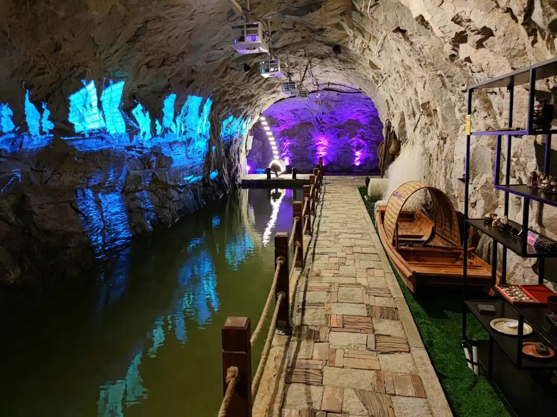 鄰近鏡山文創園·防空洞1977的酒店