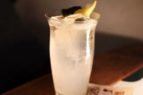 吉舍Cafe&Bar(埂子街店)