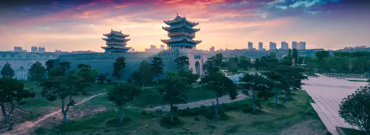 한성고성 주변 호텔
