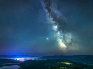 Popular Night Attractions in Zhalantun