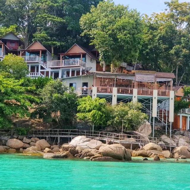 ที่พักติดทะเลวิวปัง​อลังการ