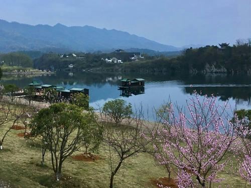 桃花潭