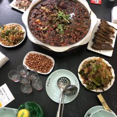 关渔小院肥肠鱼火锅(大英店) User Photo