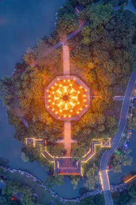 Отзывы об отеле Yunlan Platinum Hotel (Danyang High-Speed Railway Station Tianbo City)