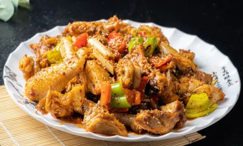 清真尕穆萨美食城总店