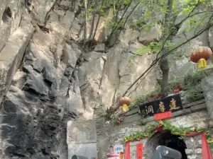 Bodhidharma Cave