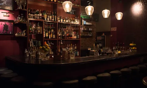 Jasper Johns bar