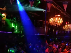 Club Church