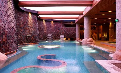 1_Blossom Seasons Club