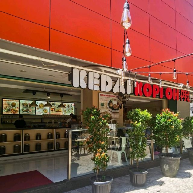 Good place to eat n hang out!