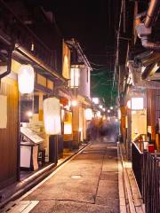 Pontocho Alley