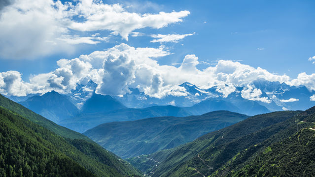 Sea of Clouds Sightseeing in Deqin