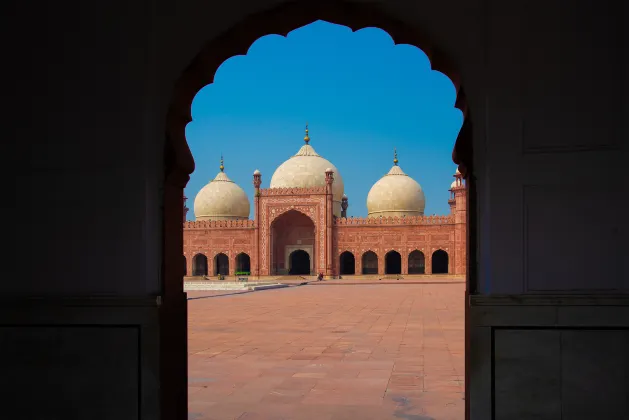 Vé máy bay Lahore Napier