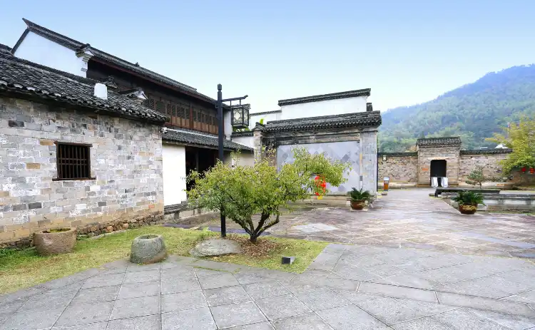Hotel dekat Memorial Hall of Changshuo Wu