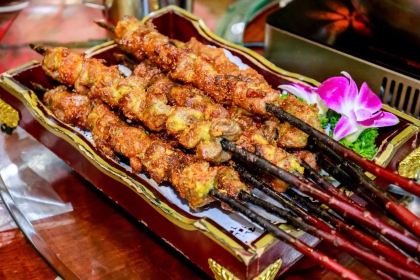 玖盛清真餐厅(青藏特产专卖店)