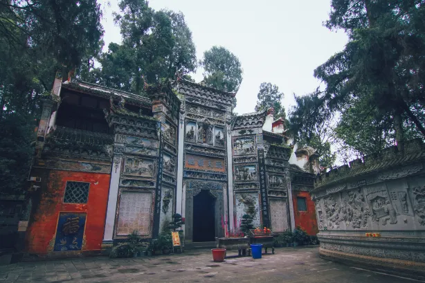 Zhenfo Mountain Scenic Area