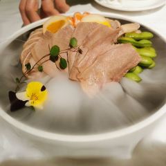 THE HUT ảnh của người dùng