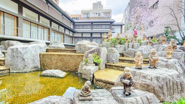 Chōhō-ji (Rokkaku-dō) Temple
