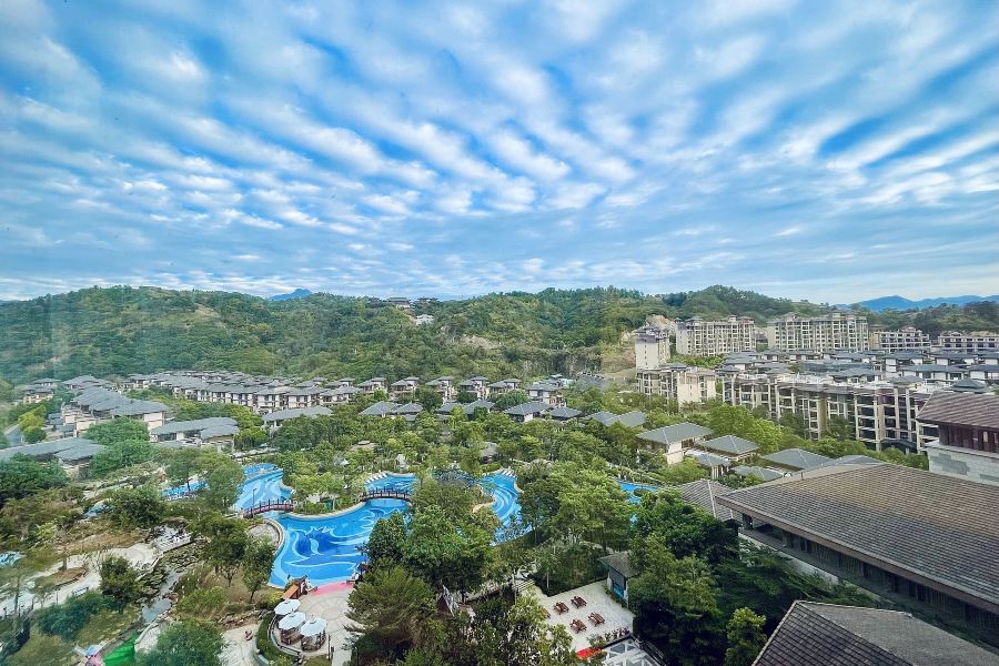 鹿湖温泉度假村