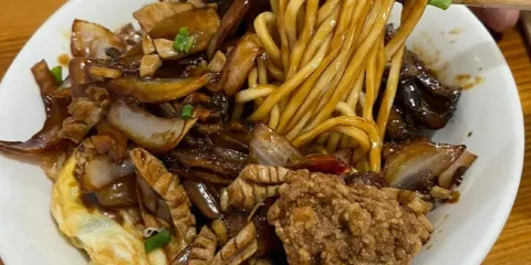 老太婆幹挑麵（苕溪路店）