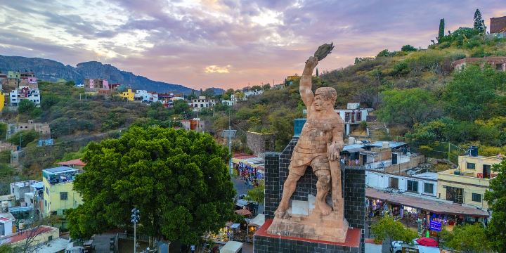 Monumento Al Pipila