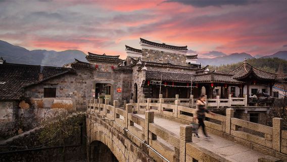 Nianbadu Ancient Town Scenic Area - Dongsheng Bridge