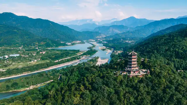 Dujiangyan Scenic Area