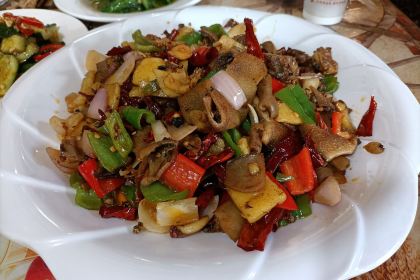 美食街秘制椒麻鸡店