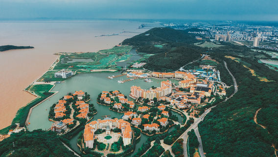 Pinghu Jiulongshan Tourist Resort